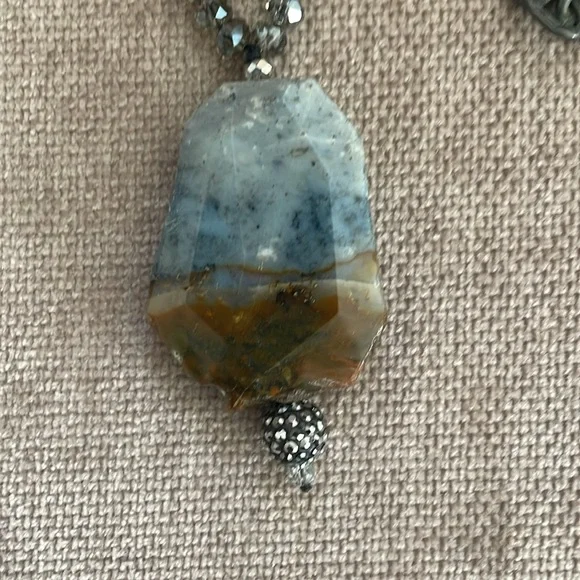 Beautiful stone pendant - Picture 4 of 7